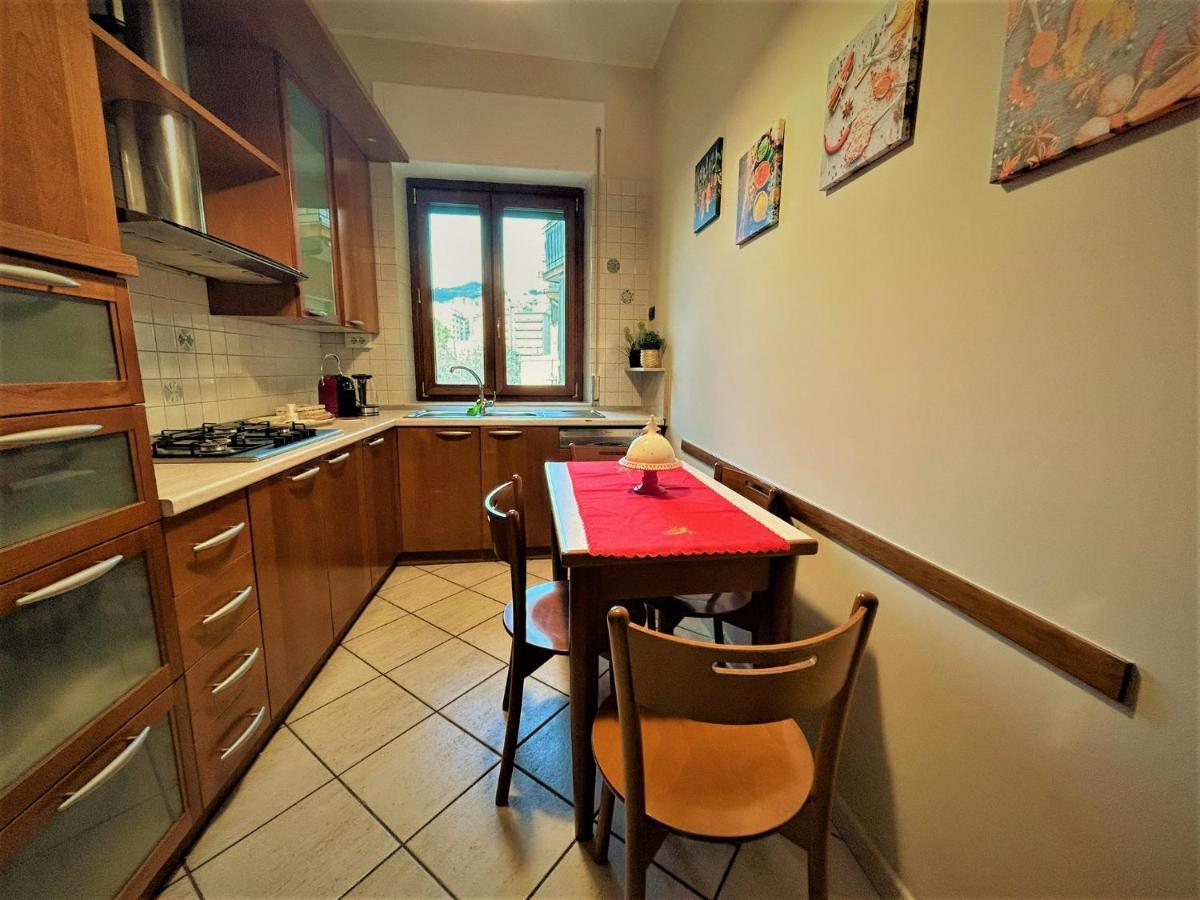 Acquamarina Holiday House Salerno Exterior photo